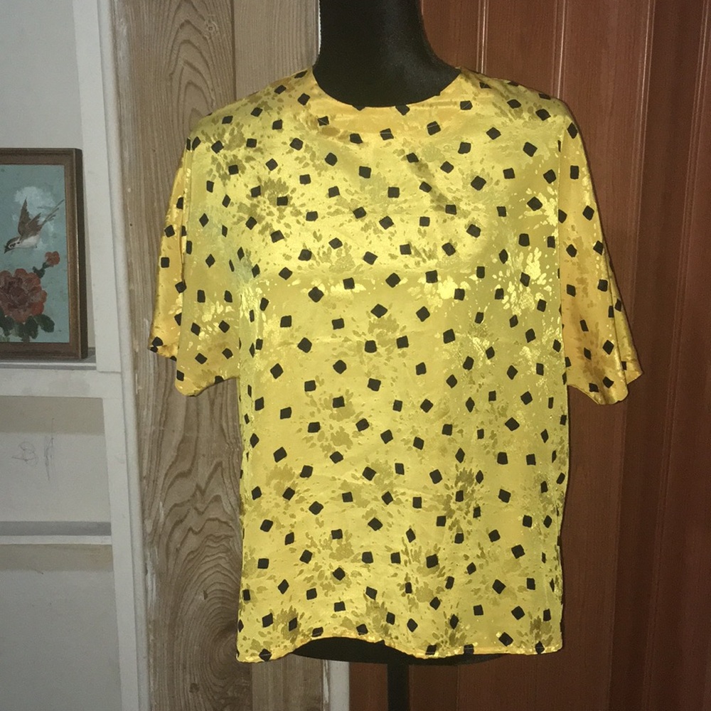 Vintage silky patterned top.
